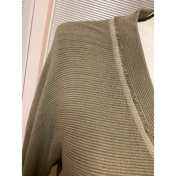 Red Haute Olive Green Waffle Knit Top -- THUMBHOLE -- NWT - Picture 6 of 8